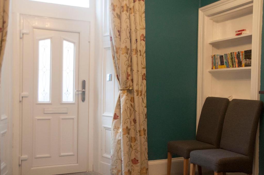 Posezení v ubytování Family Apartment - Skye - Private Members Club