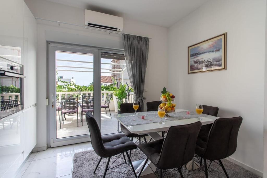 Posedenie v ubytovaní Lux apartment Ema