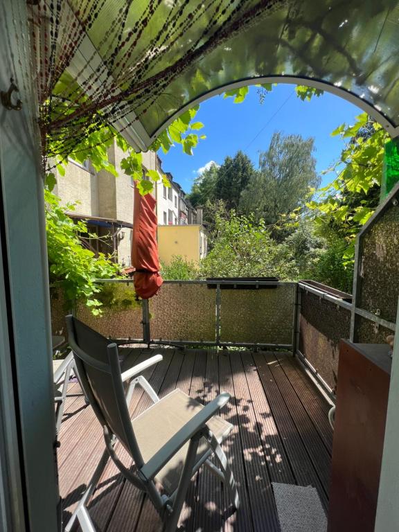 Un balcon sau o terasă la Duisburg FeelHome, Flughafen nah,3-Schlafzimmer, Dusche ebenerdig, Zentral, WiFi, Ground Floor