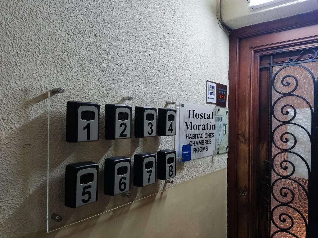 Pensión Moratin, Valencia – Updated 2023 Prices