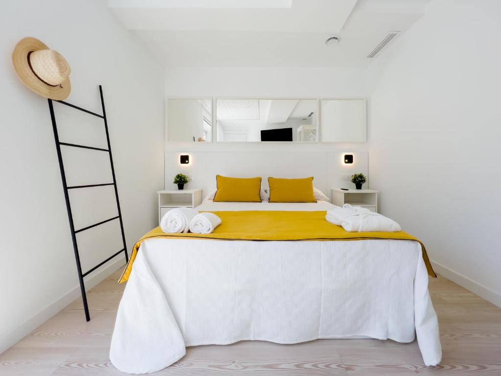 Ένα ή περισσότερα κρεβάτια σε δωμάτιο στο Hostel Charino