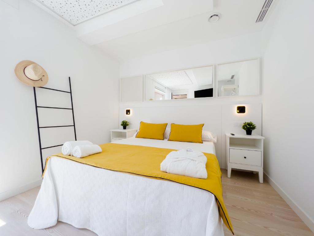 Ένα ή περισσότερα κρεβάτια σε δωμάτιο στο Hostel Charino