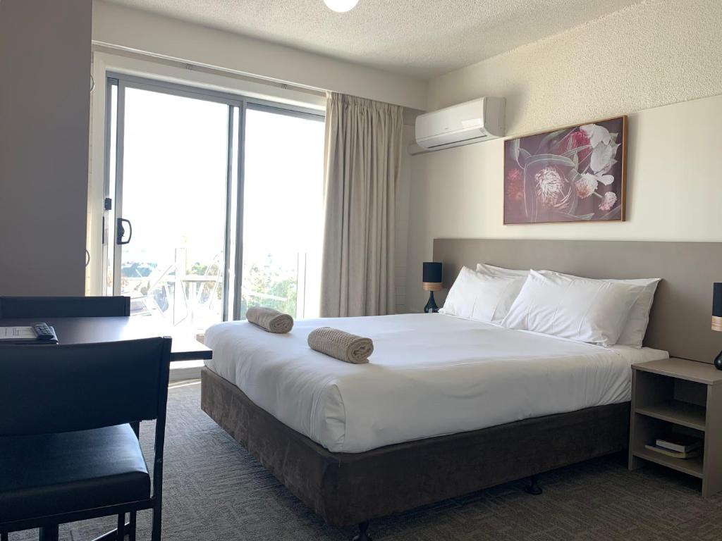 Adina Place Motel Apartments - Resim 9