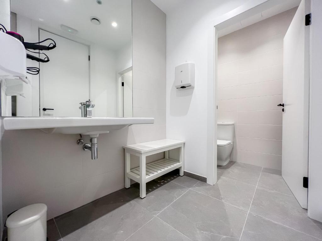 Ένα μπάνιο στο Hostel Charino