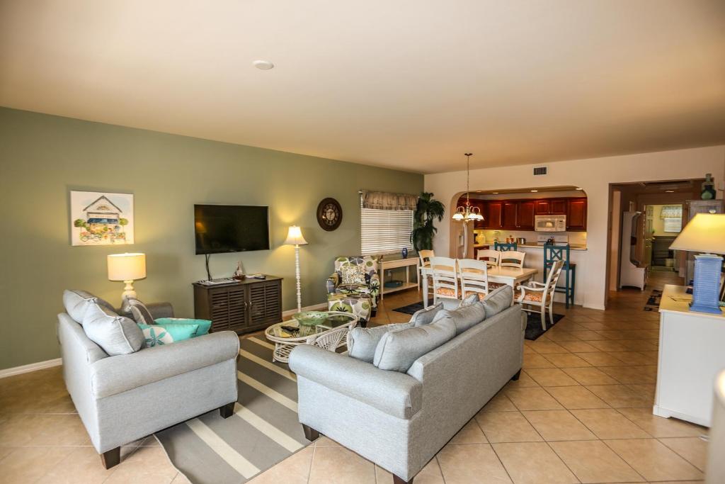 Bella Lago 544, Fort Myers Beach (updated prices 2024)