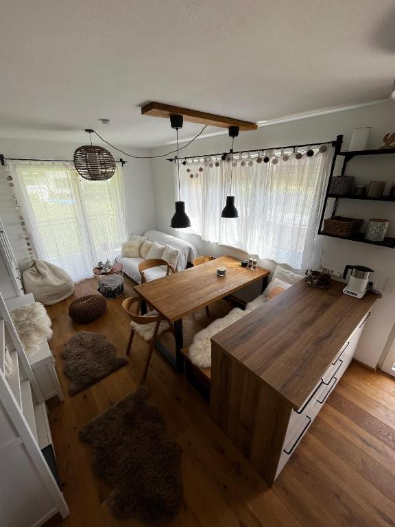 Posedenie v ubytovaní JARA APARTMENT- Ramsau am Dachstein