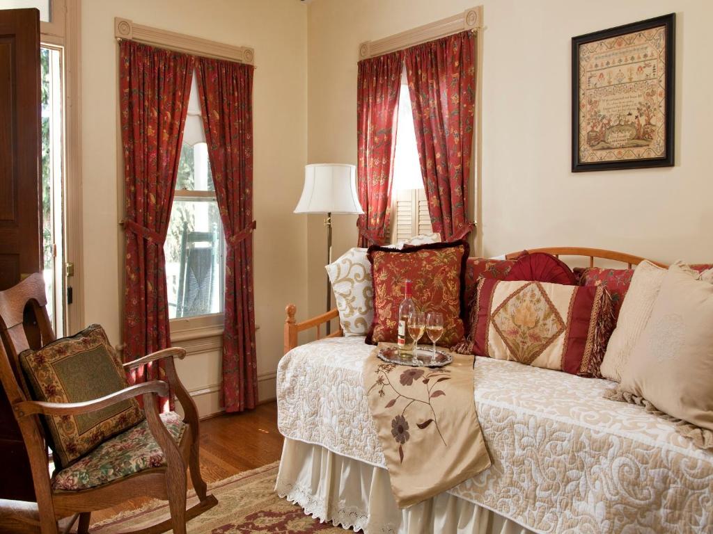 Brickhouse Inn B&B - Suite Queen