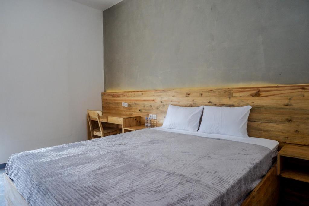 Postel nebo postele na pokoji v ubytování RedDoorz @ Klaten City