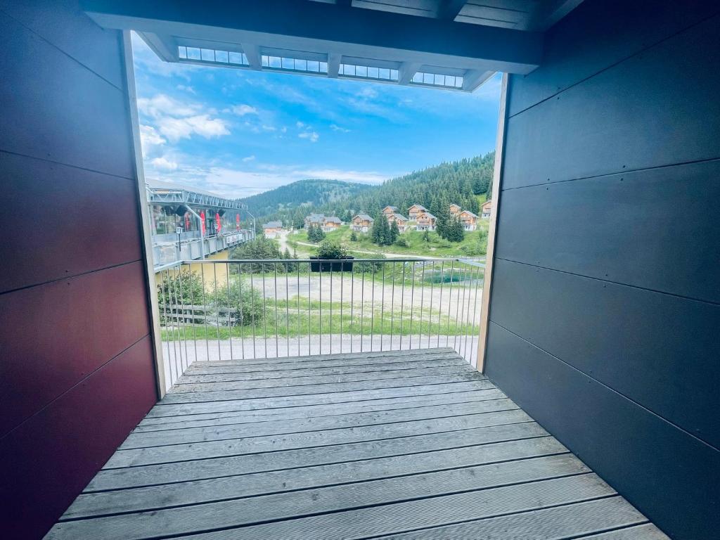 Hotel Koralpe - 阳台的双人间