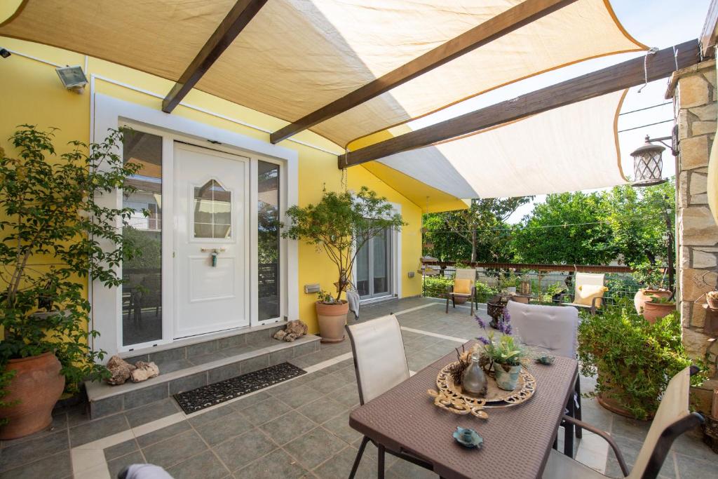 Fotografie z fotogalerie ubytování HOUSE ARTEMIS v destinaci Témeni