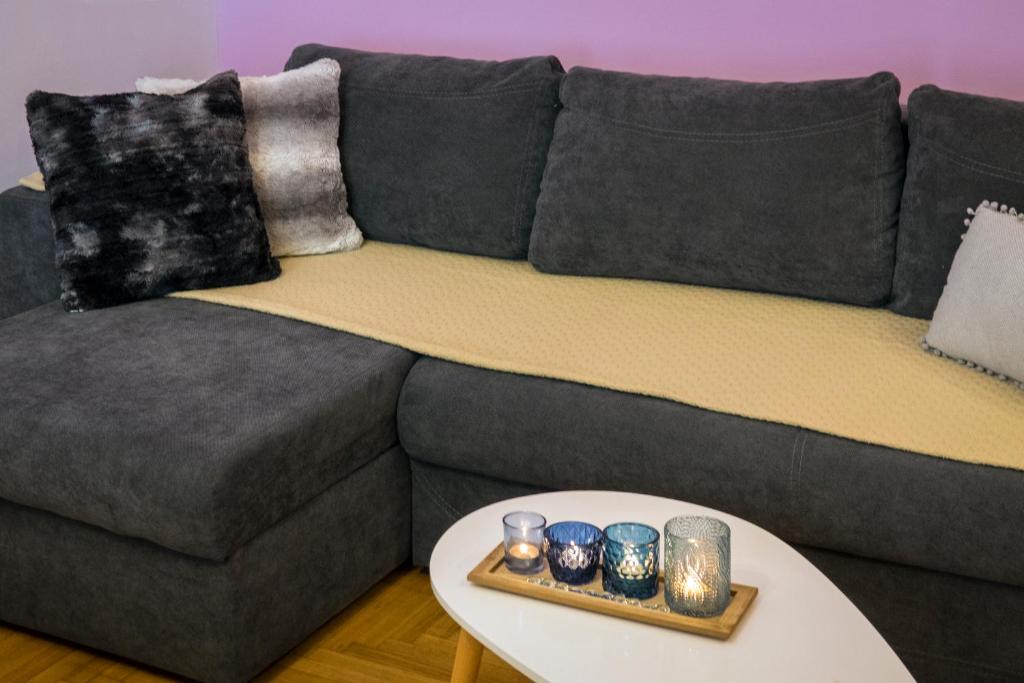 Posedenie v ubytovaní Stylish Modern Studio in the Heart of Athens