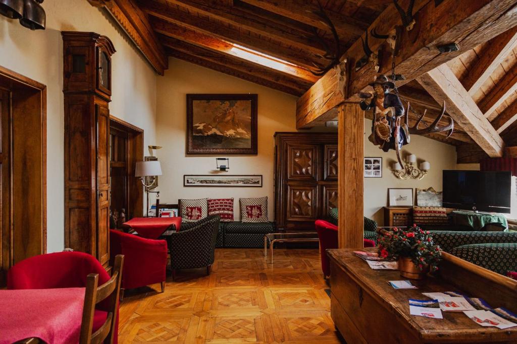 Posezení v ubytování Hotel Jumeaux