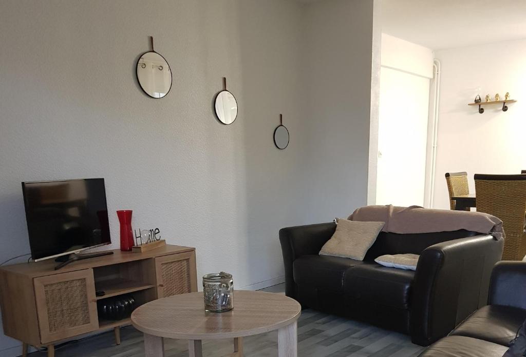 Fotografia z galérie ubytovania CHEZ CHRYSTEL ET PIERRE appartement au calme à 10mn de la mer, place de parking privée dans la résidence v destinácii Béziers