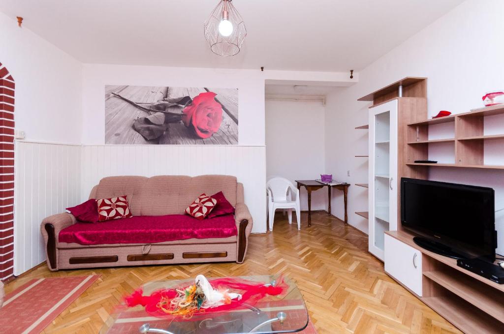 TV a/nebo společenská místnost v ubytování Apartments VESNA
