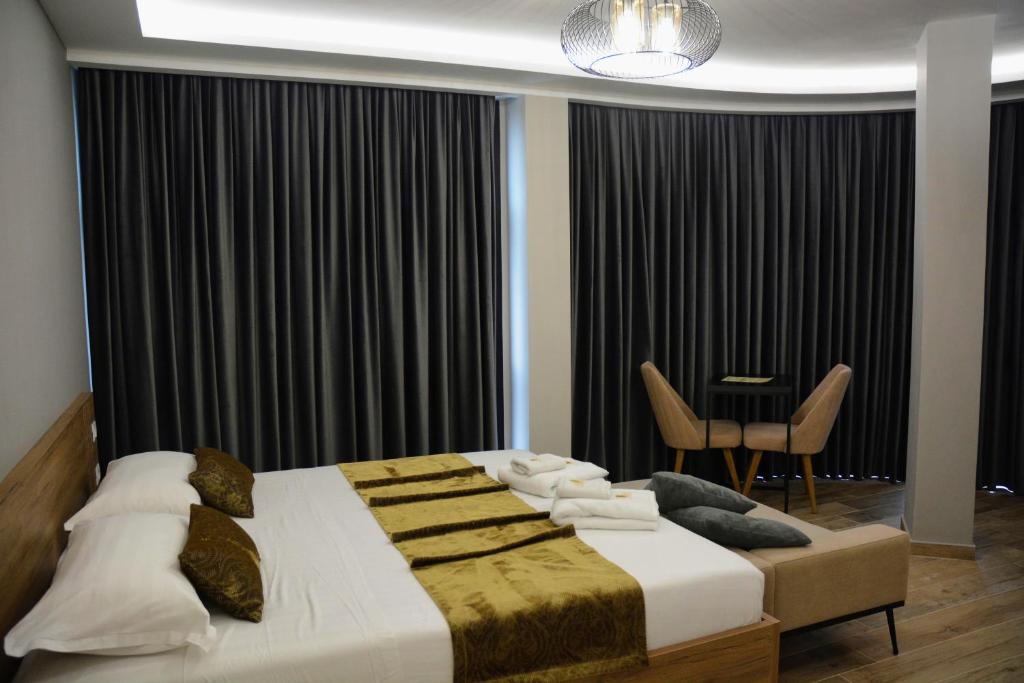 HOTEL BRAXTON - Image 2
