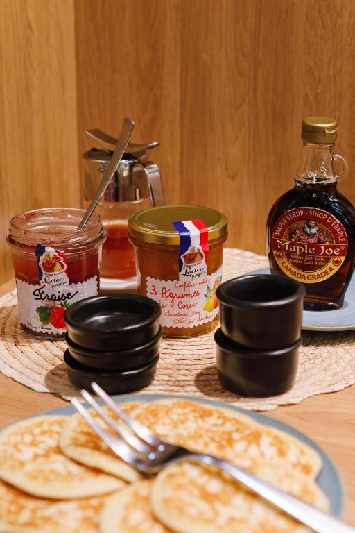 Hotel Des Remparts Perrache - Resim 16