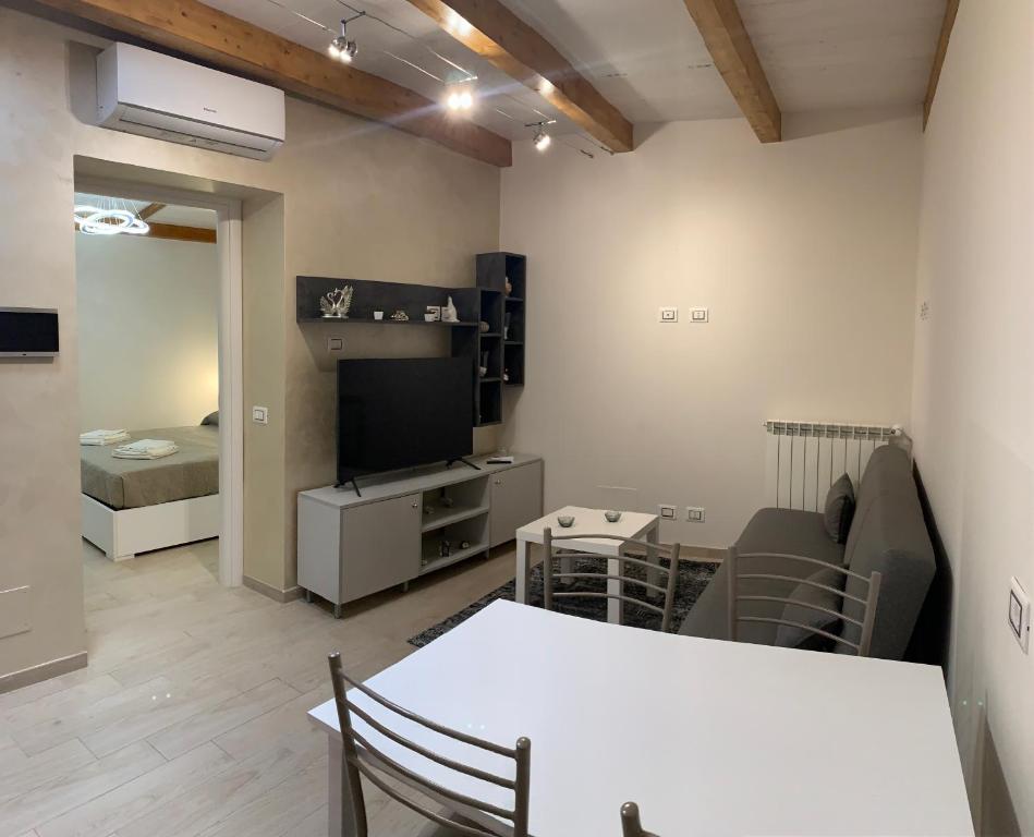 Telewizja i/lub zestaw kina domowego w obiekcie La Casetta di Anna, Terni