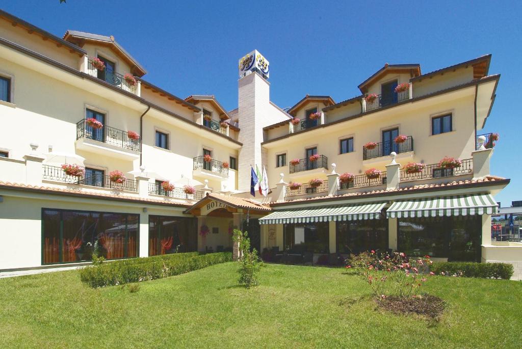 Budova, kde se hotel nachází