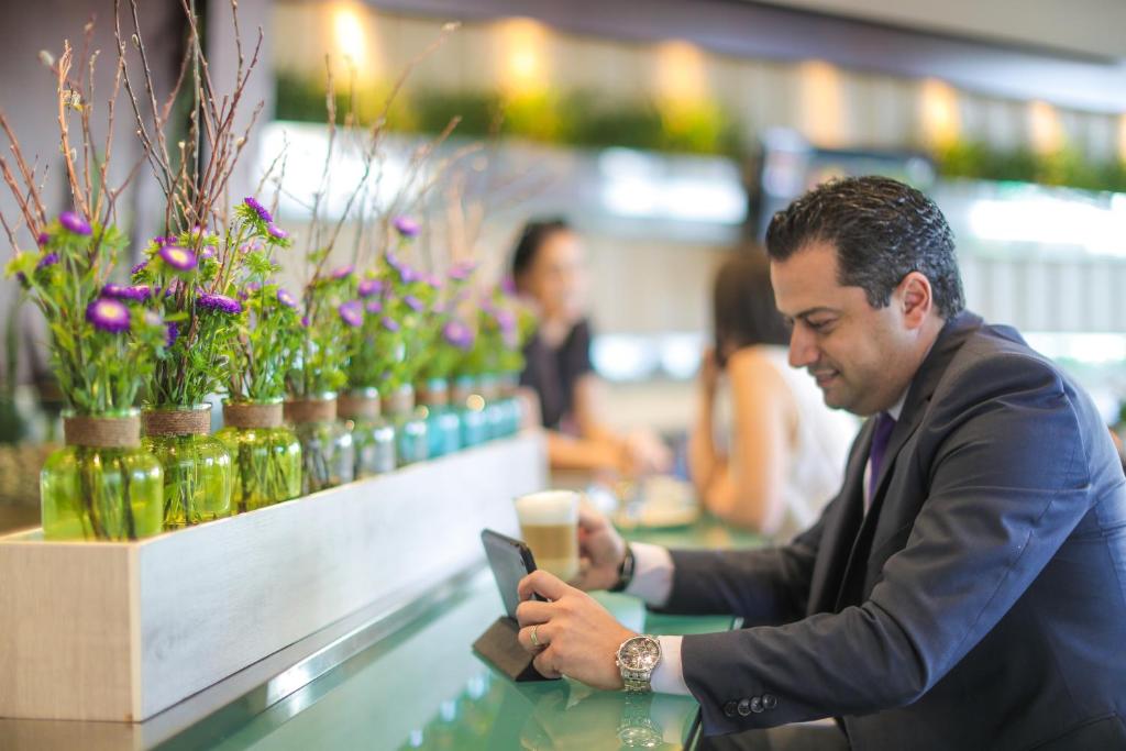Hosté ubytování Raouche Arjaan by Rotana