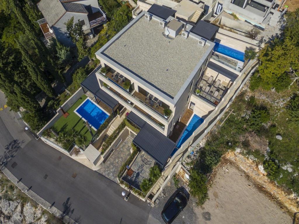 Bazén v ubytovaní Apartments DEL MAR 5 alebo v jeho blízkosti