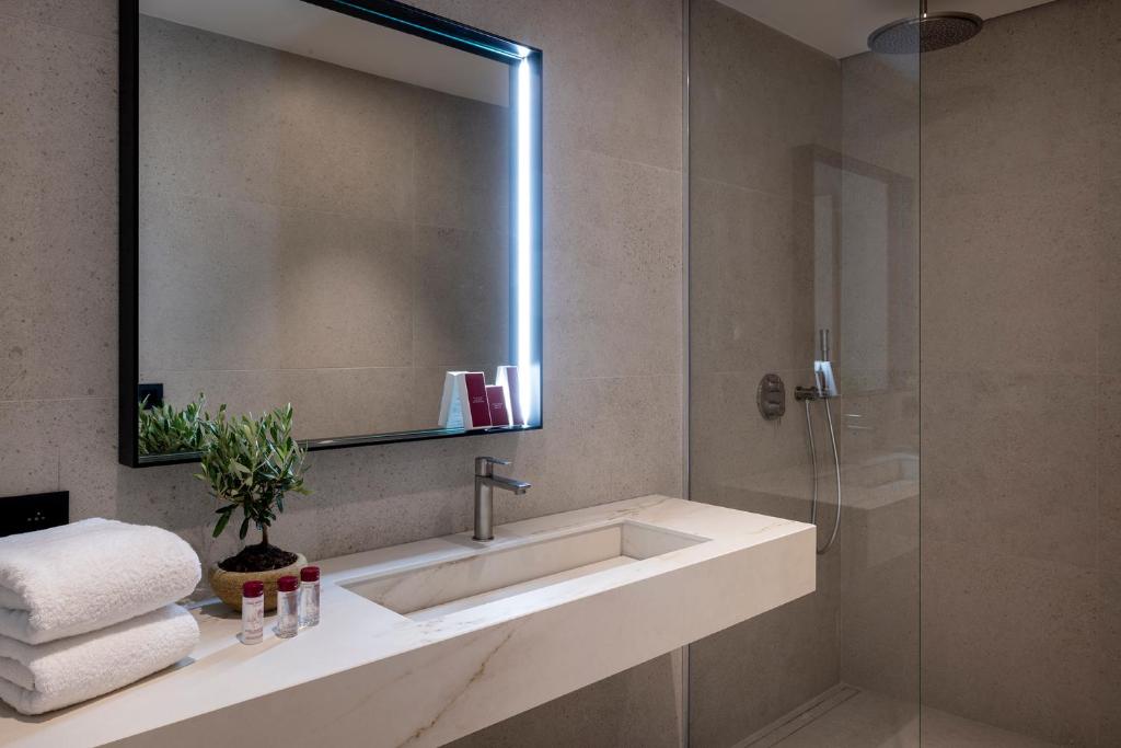Hôtel Spa Restaurant Villa Castellane - Appartement - Côté Piscine