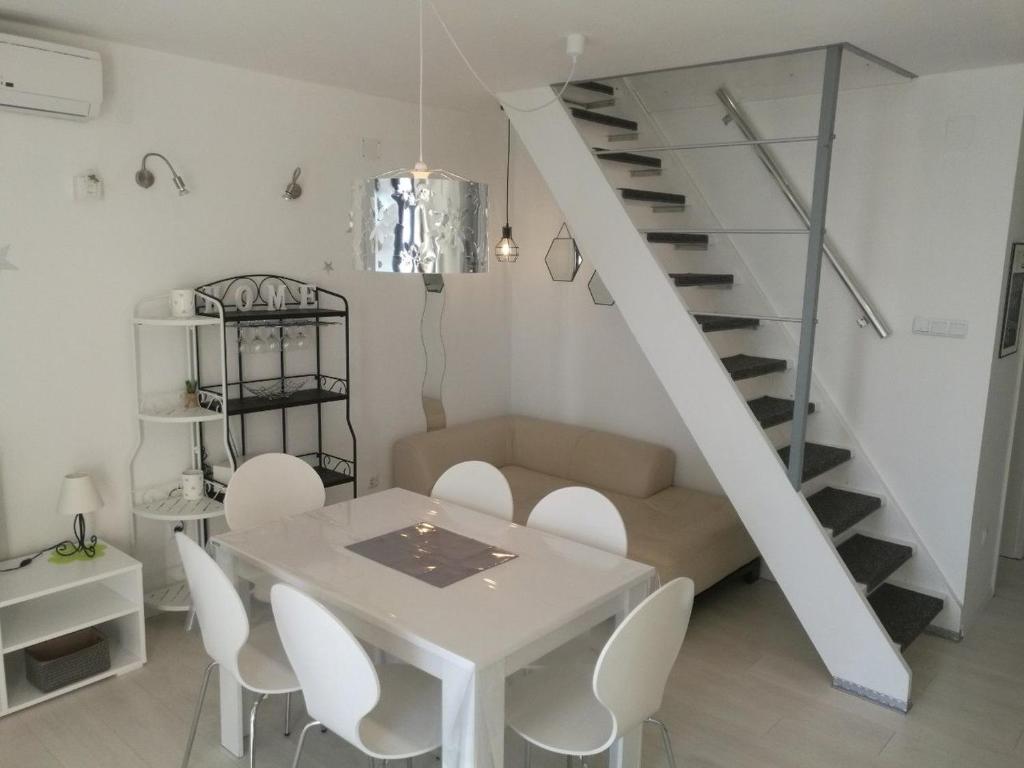 Fotografie z fotogalerie ubytování Apartments LAVARIN v destinaci Novi Vinodolski