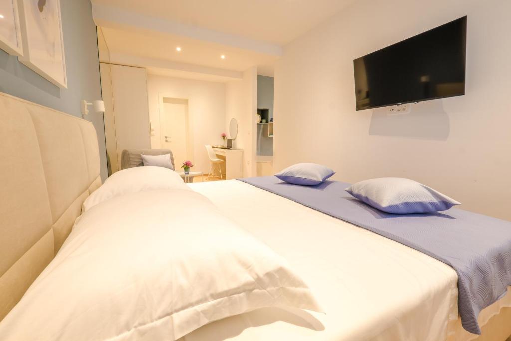 Posteľ alebo postele v izbe v ubytovaní Dubrovnik airport - Moonlight rooms