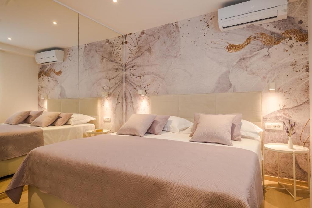 Posteľ alebo postele v izbe v ubytovaní Dubrovnik airport - Moonlight rooms