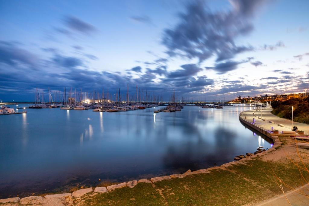 Fotografia z galérie ubytovania Appartamento sul mare v destinácii Marina di Ragusa