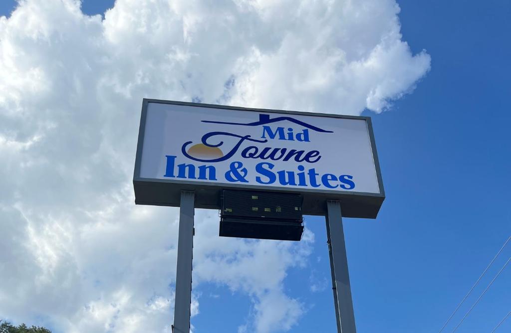 Certifikát, hodnocení, plakát nebo jiný dokument vystavený v ubytování Mid Towne Inn & Suites