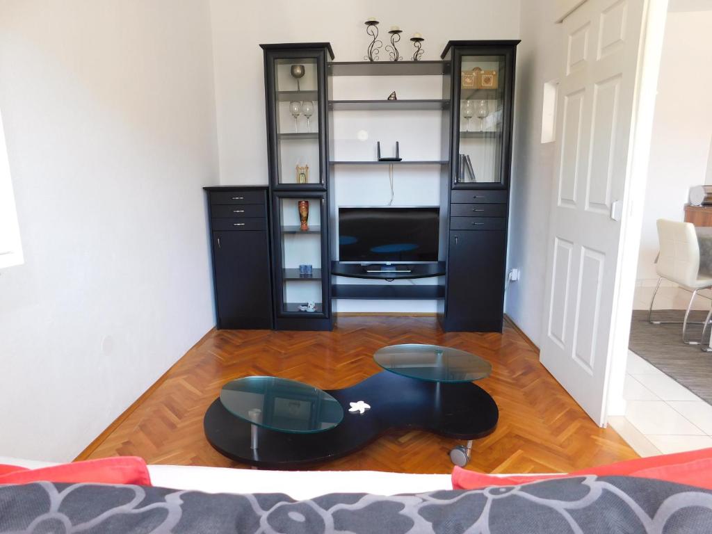 TV a/nebo společenská místnost v ubytování Apartment Dalmatia Ketty