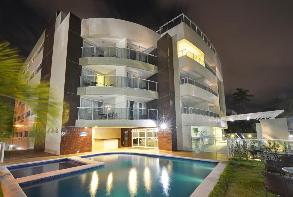 A piscina localizada em Nord Luxxor Cabo Branco ou nos arredores