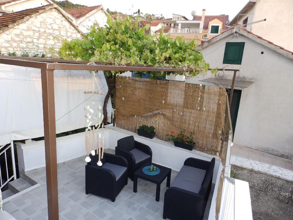 Patio alebo iná vonkajšia časť ubytovania House POLUS