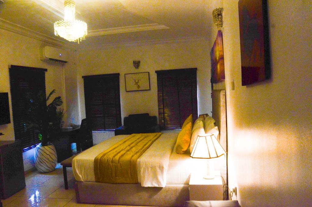 Postel nebo postele na pokoji v ubytování J Gibson Hotel