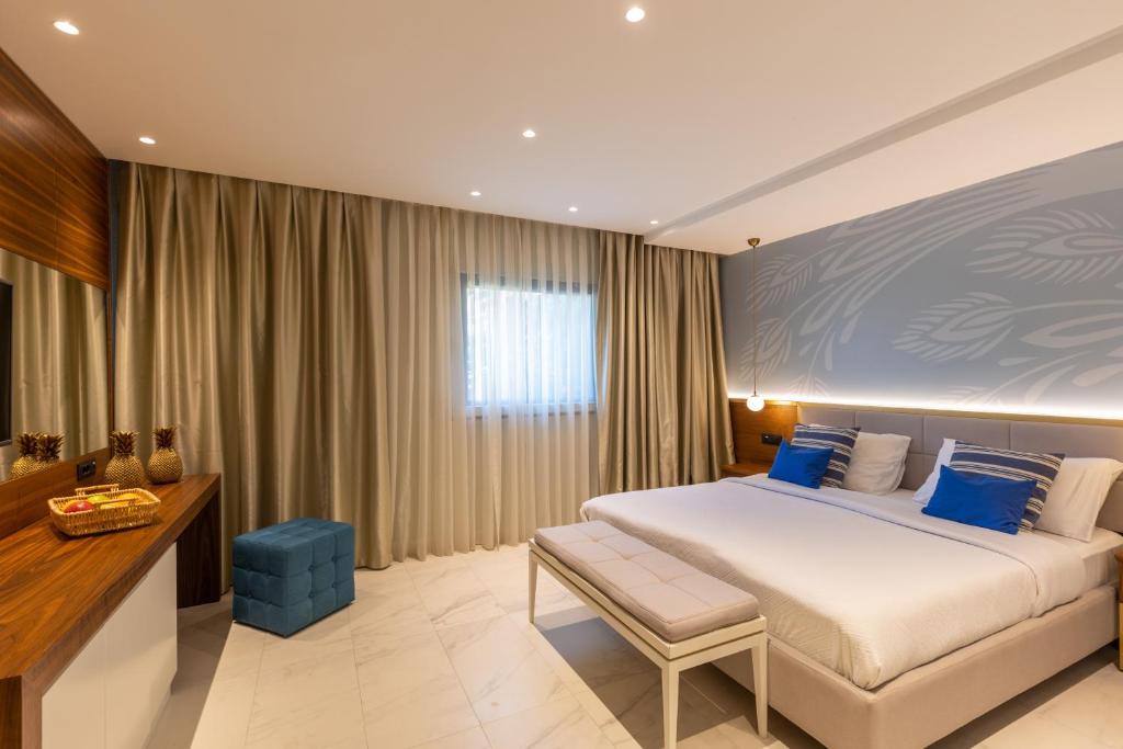 HUMA Kotor Bay Hotel and Villas - 3