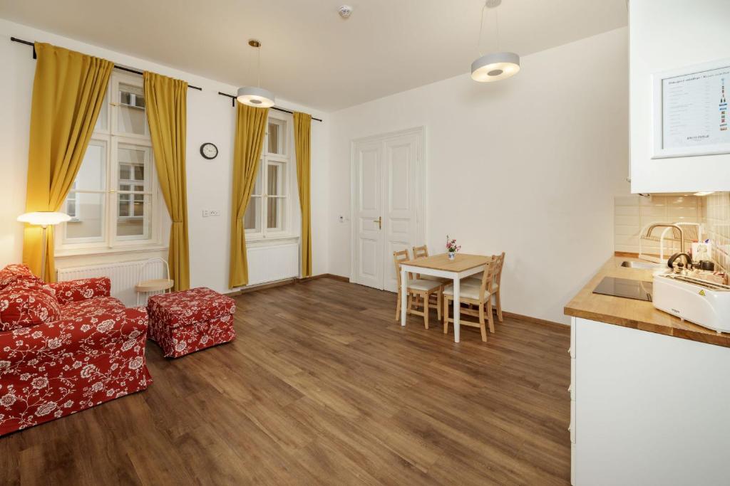 Unesco Prague Apartments - 14