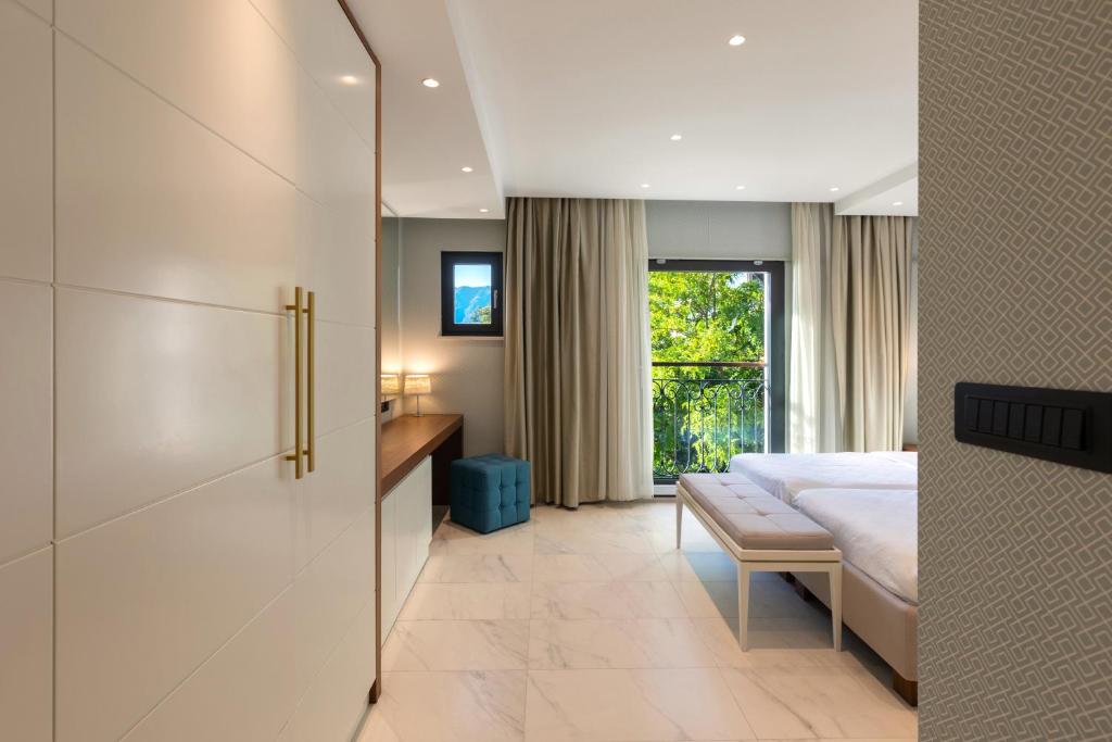 HUMA Kotor Bay Hotel and Villas - 7