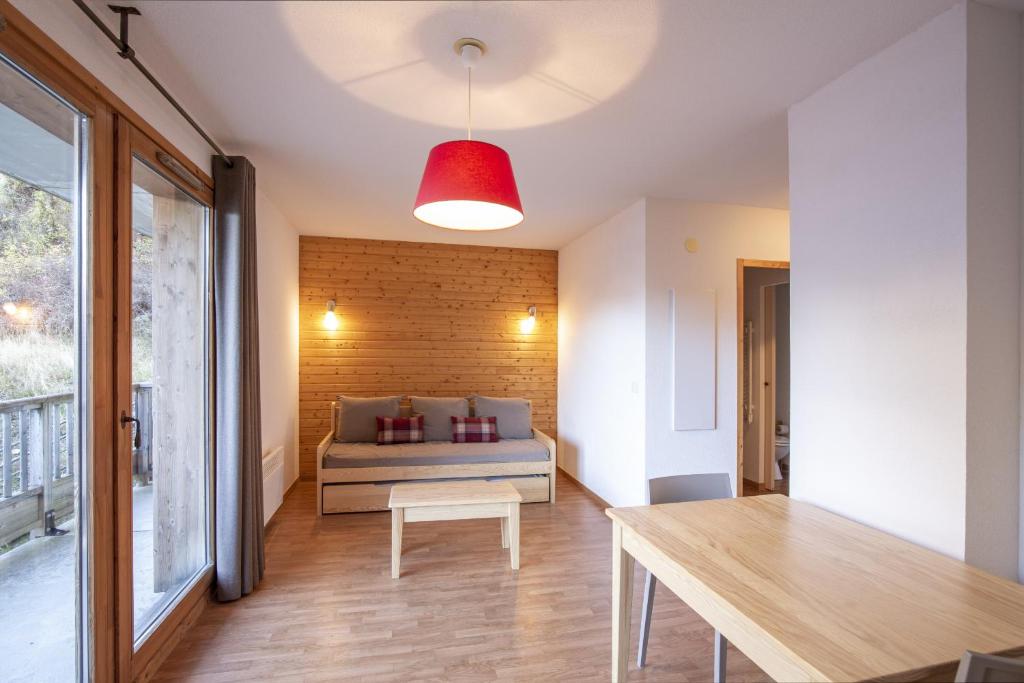 Posedenie v ubytovaní Le Hameau SPA & PISCINE studio SUPERIEUR 2 pers by Alpvision Residences