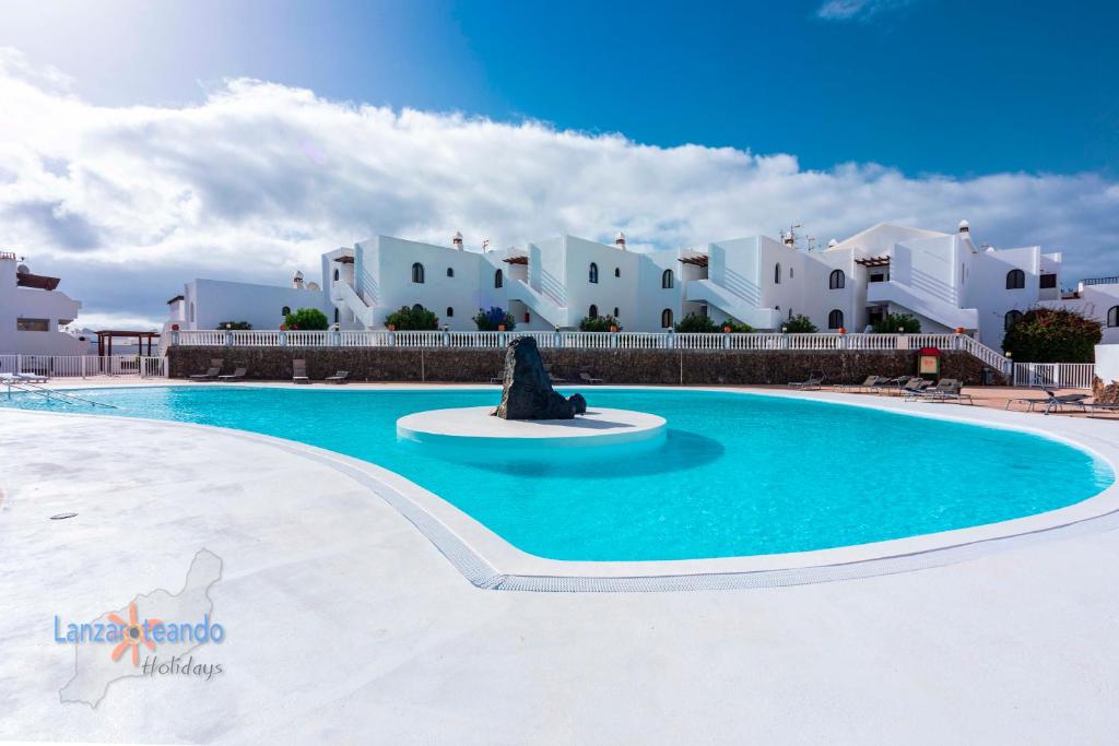 Bazén v ubytovaní Vivienda Vacacional Sunny - duplex apartment 2beds 2 baths alebo v jeho blízkosti