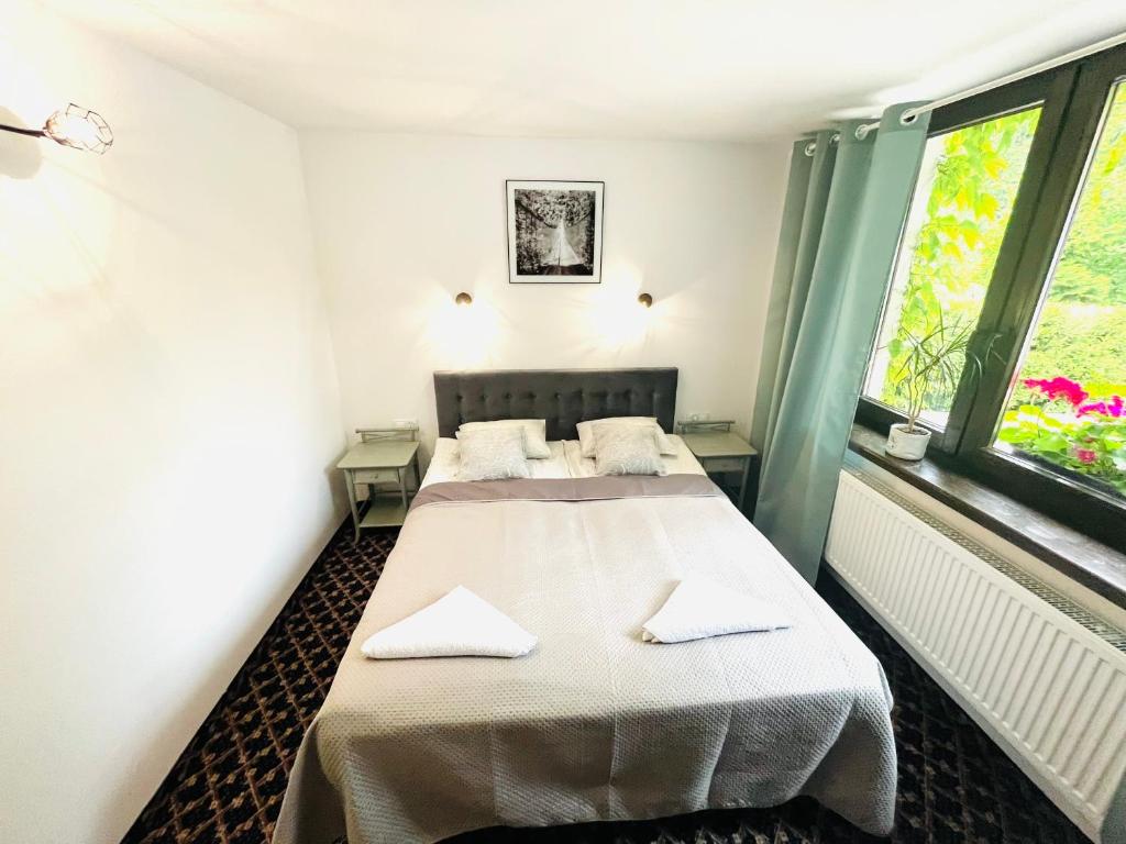 Willa Jawor - Deluxe Triple Room