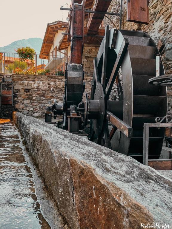 Fotografia z galérie ubytovania Alle Macine - Lake Como Heritage Home in Molino Maufet Watermill - Lake View Balcony v destinácii Colico