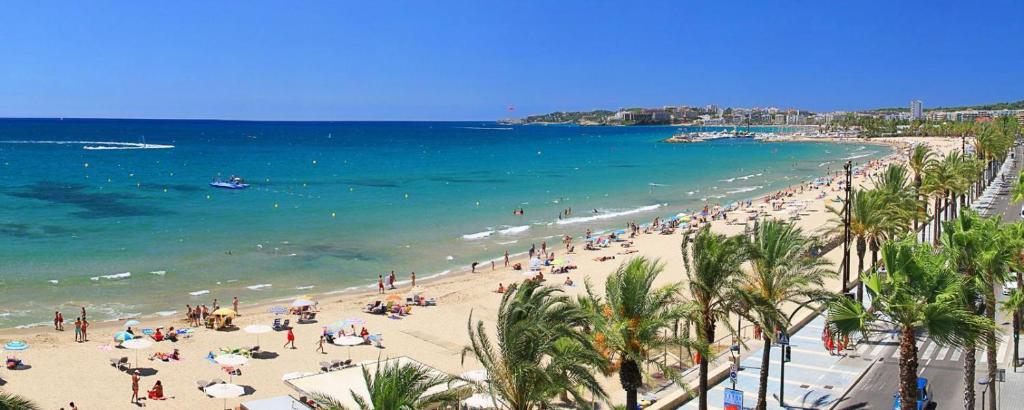 Fotografie z fotogalerie ubytování Salou apartamento familiar / piscina / zona tranquila v destinaci Salou