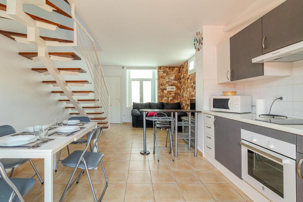 A kitchen or kitchenette at Flatguest Costa Golf II