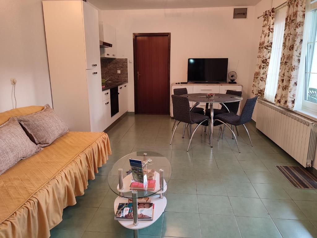 Apartments Božić - 10