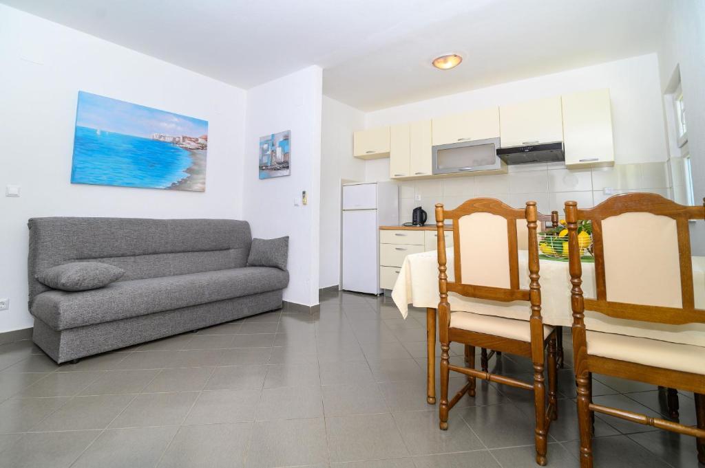 Kuchyňa alebo kuchynka v ubytovaní Apartments Vice