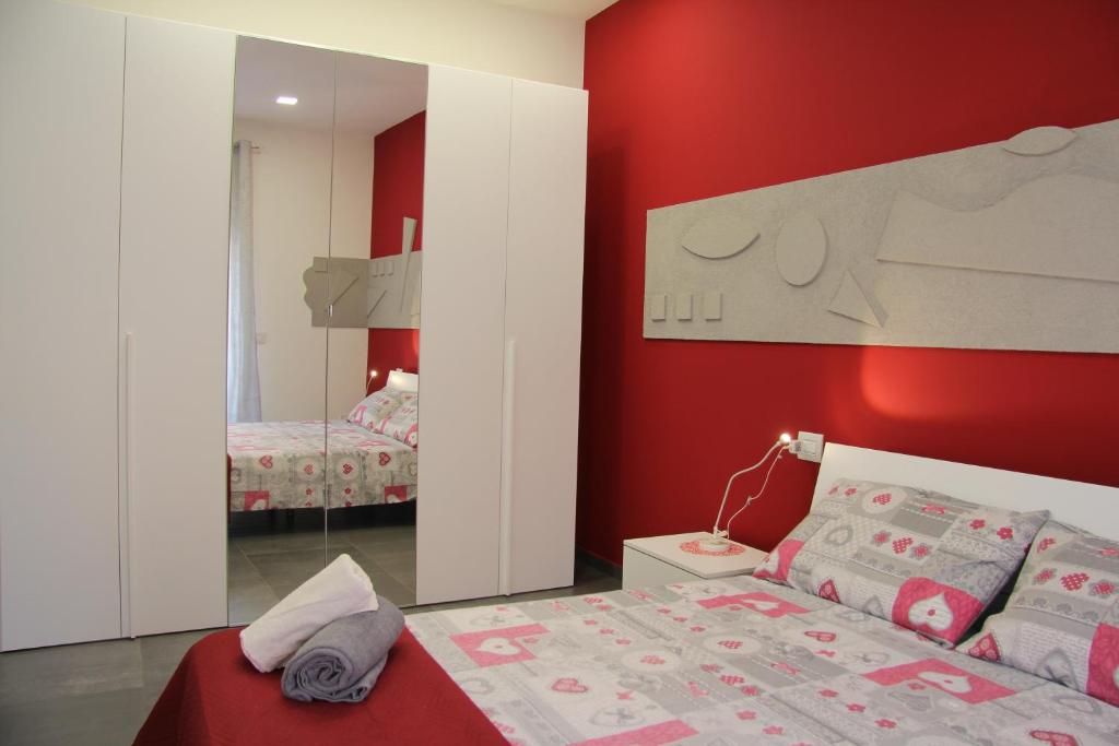 Postel nebo postele na pokoji v ubytování How Beach,modern apartment close to the beach,WiFi
