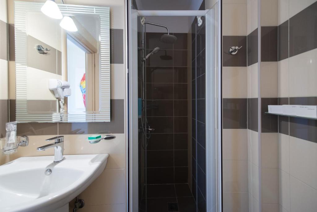 A bathroom at Ariadni -Villas- luxury houses