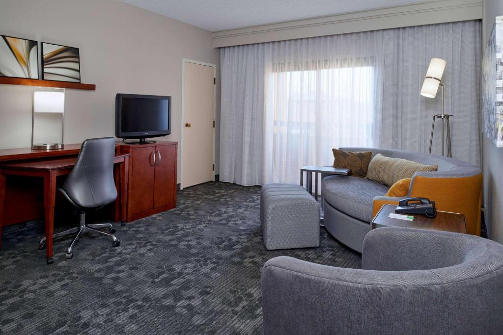 Sonesta Select Indianapolis Carmel - Roi De La Suite D'une Chambre