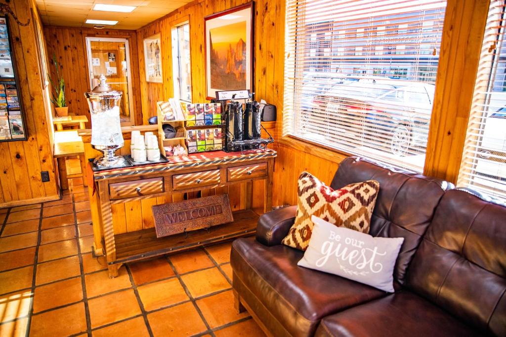 Příslušenství pro přípravu čaje a kávy v ubytování Big Horn Lodge