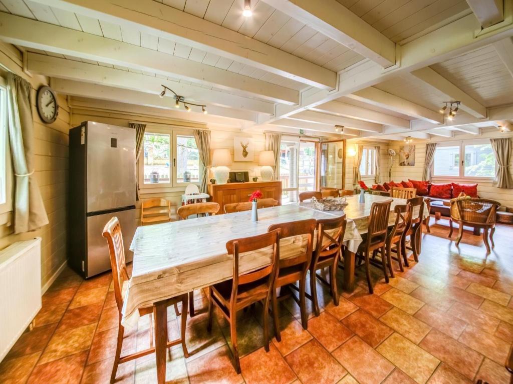 Fotografie z fotogalerie ubytování Chalet in Ardennes near Durbuy with Sauna v destinaci Barvaux